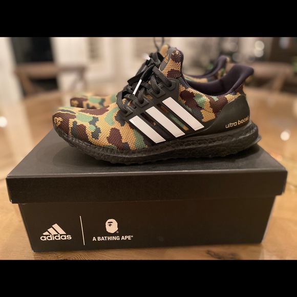A BATHING APE x Ultraboost 4.0 Green Camo - Picture 2 of 12
